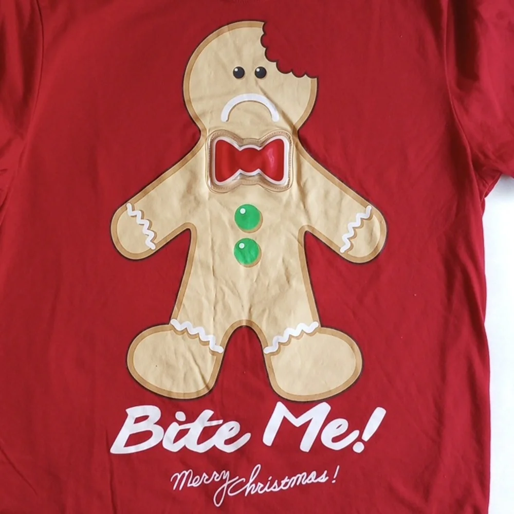 NWOT Gingerbread Man Bite Me T-shirt Unisex M Flashing Lights Ugly Sweater - Picture 4 of 7